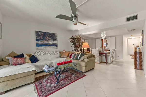 Property Slideshow image 3 of 24 | 3326 arcara way 307, Lake Worth, FL, 33467