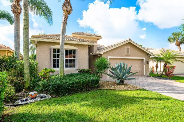 Property Slideshow image 2 of 55 | 10888 deer park ln, Boynton Beach, FL, 33437