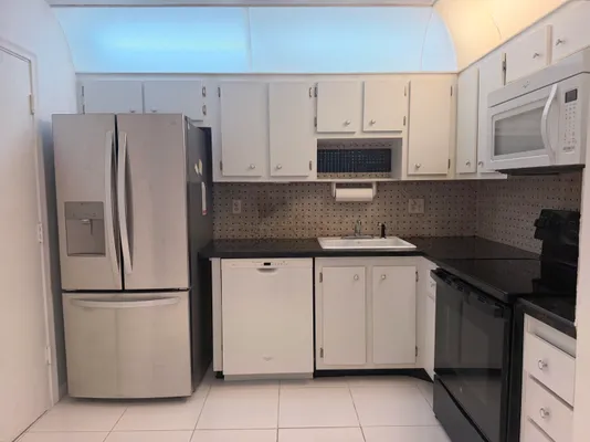 Property Slideshow image 3 of 33 | 4751 nw 21st st 303, Lauderhill, FL, 33313