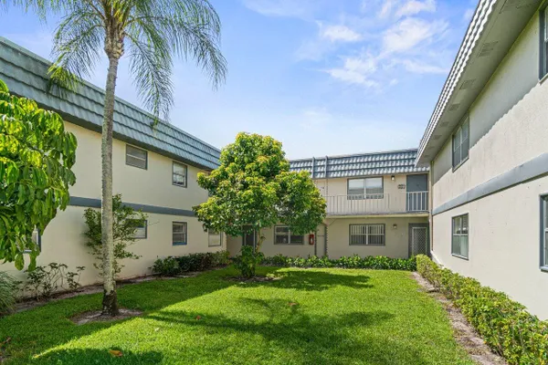 Property Slideshow image 2 of 26 | 690 brittany o o, Delray Beach, FL, 33446
