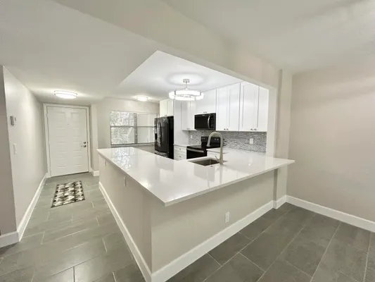 Property Slideshow image 2 of 61 | 7681 tahiti ln 102, Lake Worth, FL, 33467