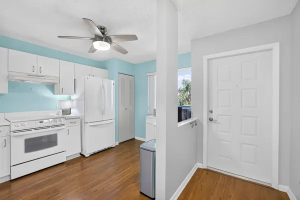 Property Slideshow image 2 of 39 | 7805 trent dr 408, Tamarac, FL, 33321