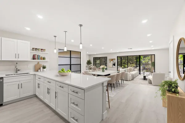 Property Slideshow image 2 of 37 | 51 stratford ln b, Boynton Beach, FL, 33436