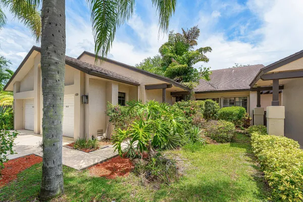 Property Slideshow image 2 of 37 | 5272 fairway woods dr 4112, Delray Beach, FL, 33484