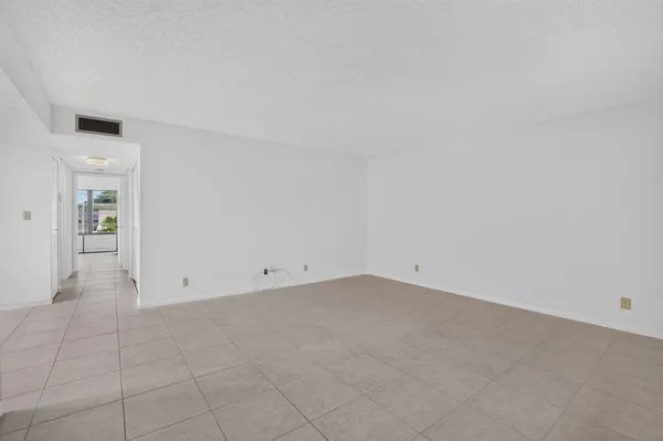 Property Slideshow image 3 of 60 | 15216 lakes of delray blvd 155, Delray Beach, FL, 33484