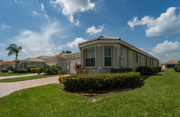 Property Slideshow image 3 of 51 | 7216 cataluna cir, Delray Beach, FL, 33446