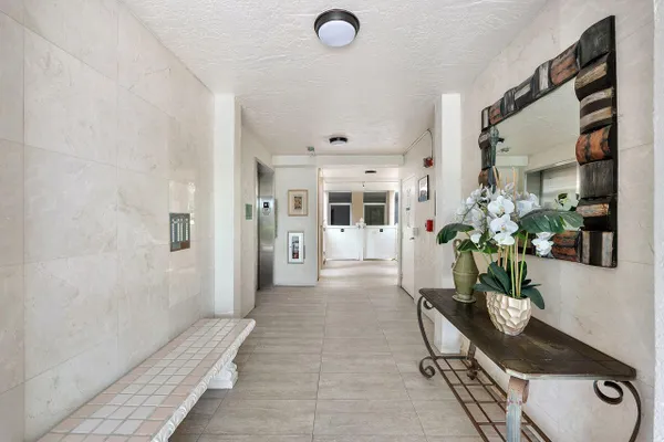Property Slideshow image 2 of 42 | 9563 weldon cir d107, Tamarac, FL, 33321