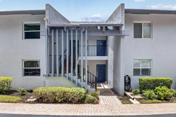 Property Slideshow image 3 of 146 | 14849 cumberland dr 1060, Delray Beach, FL, 33446