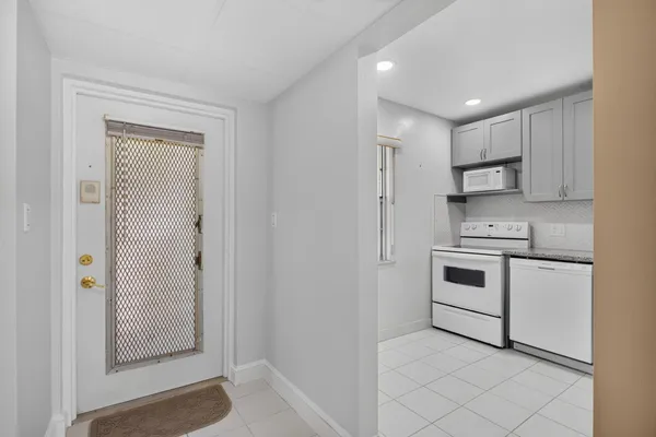Property Slideshow image 2 of 41 | 1030 country club dr, Margate, FL, 33063