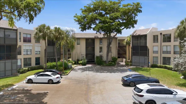 Property Slideshow image 2 of 36 | 6301 n university dr 206, Tamarac, FL, 33321