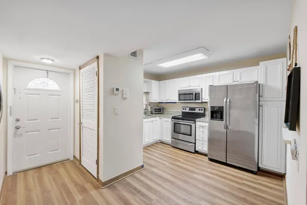 Property Slideshow image 3 of 13 | 8990 s hollybrook blvd 209, Pembroke Pines, FL, 33025