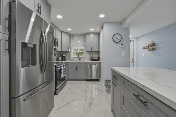 Property Slideshow image 2 of 57 | 9823 s hollybrook lake dr 104, Pembroke Pines, FL, 33025
