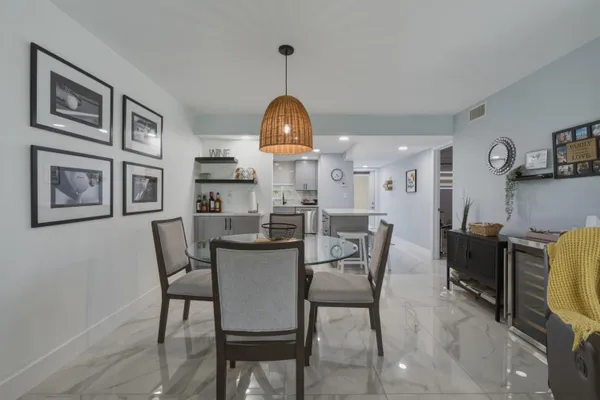 Property Slideshow image 3 of 57 | 9823 s hollybrook lake dr 104, Pembroke Pines, FL, 33025