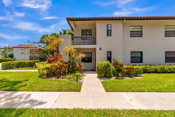 Property Slideshow image 3 of 52 | 21546 cypress hammock dr 40a, Boca Raton, FL, 33428