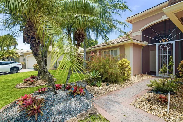 Property Slideshow image 2 of 81 | 7639 tarpon cove cir, Lake Worth, FL, 33467