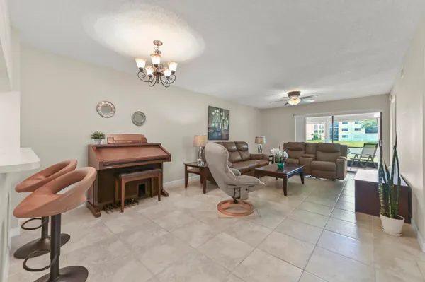 Property Slideshow image 2 of 26 | 7618 tahiti ln 106, Lake Worth, FL, 33467