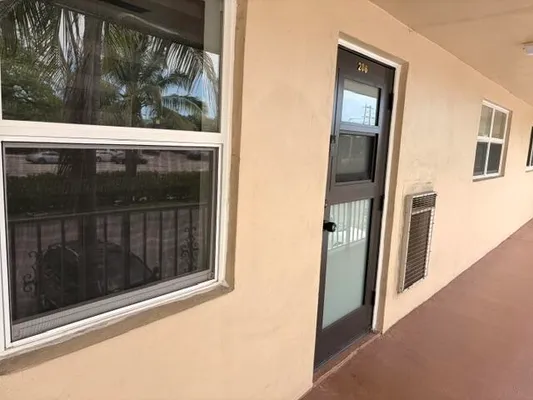 Property Slideshow image 3 of 23 | 7205 w atlantic blvd 206, Margate, FL, 33063