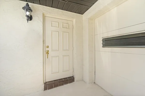 Property Slideshow image 2 of 31 | 4675 robinwood cir a, Boynton Beach, FL, 33436