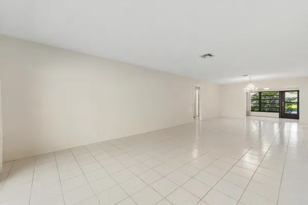 Property Slideshow image 3 of 31 | 4675 robinwood cir a, Boynton Beach, FL, 33436
