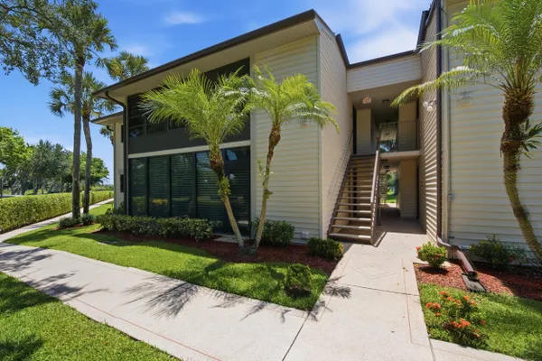 Property Slideshow image 2 of 73 | 15492 lakes of delray blvd 101, Delray Beach, FL, 33484