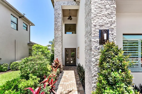Property Slideshow image 2 of 30 | 480 42nd st, West Palm Beach, FL, 33407
