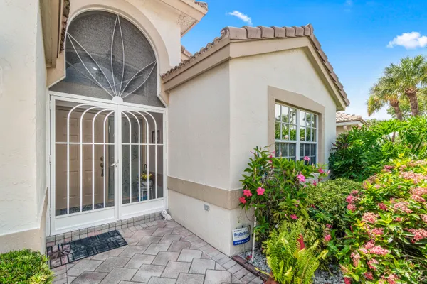 Property Slideshow image 2 of 31 | 12185 castle pines rd, Boynton Beach, FL, 33437