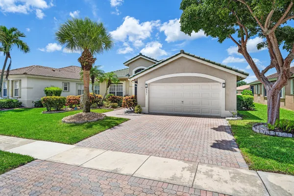 Property Slideshow image 3 of 68 | 8891 via tuscany dr, Boynton Beach, FL, 33472