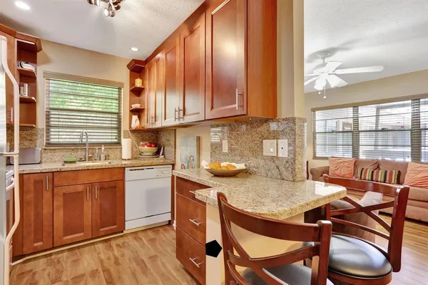 Property Slideshow image 3 of 22 | 237 farnham j j, Deerfield Beach, FL, 33442