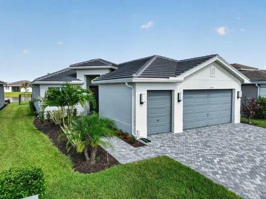 Property Slideshow image 3 of 133 | 11758 sw coral cove pkwy, Port St. Lucie, FL, 34987