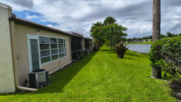 Property Slideshow image 2 of 17 | 173 lake meryl dr, West Palm Beach, FL, 33411
