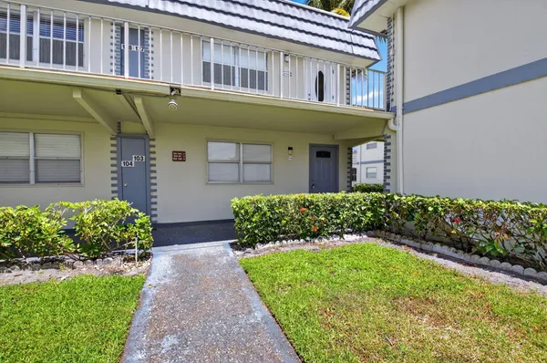 Property Slideshow image 2 of 60 | 103 brittany c c, Delray Beach, FL, 33446