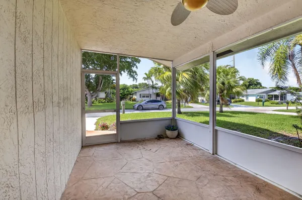 Property Slideshow image 3 of 52 | 6103 stanley ln, Delray Beach, FL, 33484