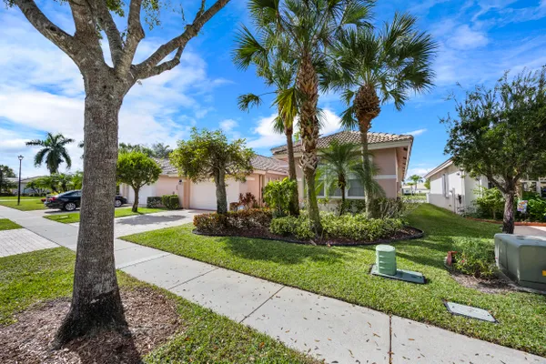 Property Slideshow image 2 of 91 | 2315 sailfish cove dr, West Palm Beach, FL, 33411