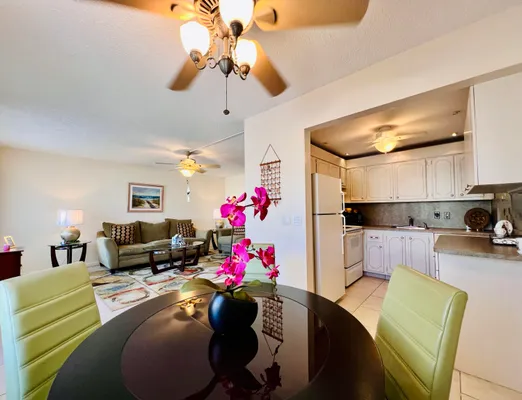 Property Slideshow image 2 of 18 | 171 chatham i i, West Palm Beach, FL, 33417