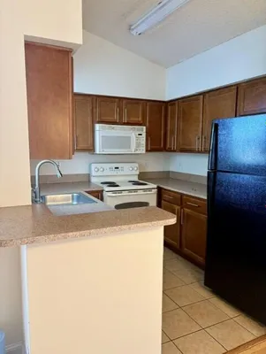 Property Slideshow image 3 of 16 | 7610 westwood dr 127, Tamarac, FL, 33321