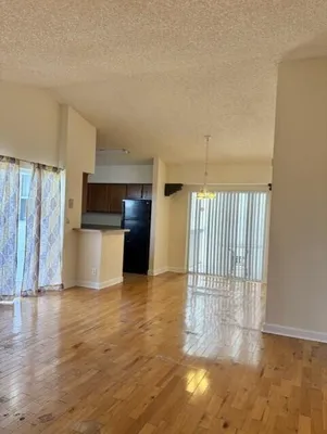 Property Slideshow image 2 of 16 | 7610 westwood dr 127, Tamarac, FL, 33321