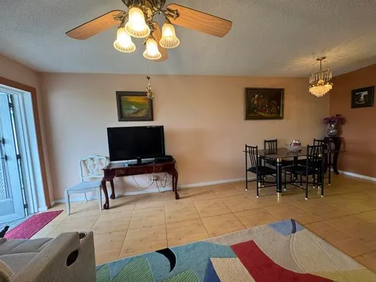 Property Slideshow image 2 of 26 | 39 dorchester b 39, West Palm Beach, FL, 33417