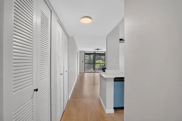 Property Slideshow image 2 of 53 | 6795 huntington ln 201, Delray Beach, FL, 33446