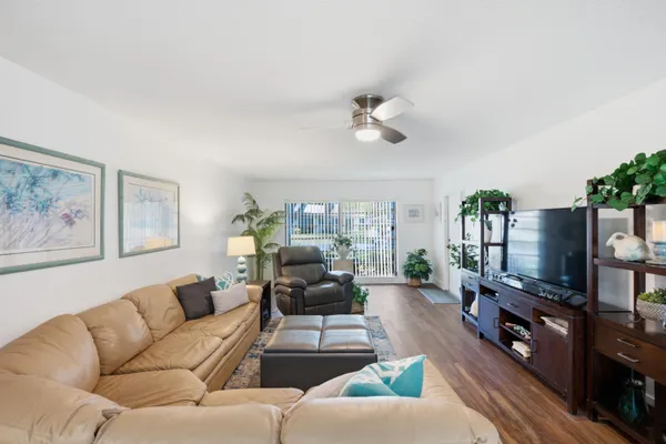 Property Slideshow image 2 of 22 | 10325 equestrian dr b, Boynton Beach, FL, 33436
