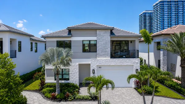 Property Slideshow image 2 of 49 | 415 42nd st 2, West Palm Beach, FL, 33407