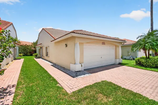 Property Slideshow image 2 of 59 | 6088 caladium rd, Delray Beach, FL, 33484