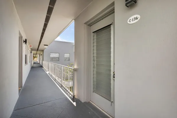 Property Slideshow image 2 of 29 | 136 flanders c c, Delray Beach, FL, 33484