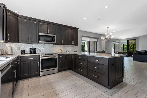 Property Slideshow image 3 of 26 | 15941 loch katrine trl 7003, Delray Beach, FL, 33446
