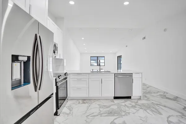 Property Slideshow image 2 of 67 | 6128 kings gate cir, Delray Beach, FL, 33484