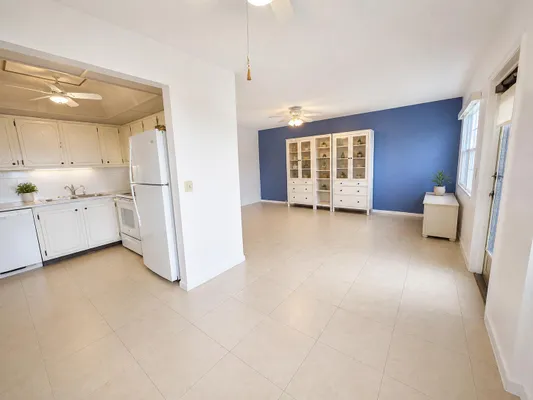 Property Slideshow image 3 of 17 | 234 chatham l l, West Palm Beach, FL, 33417