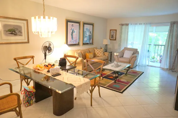 Property Slideshow image 2 of 41 | 7286 huntington ln 306, Delray Beach, FL, 33446