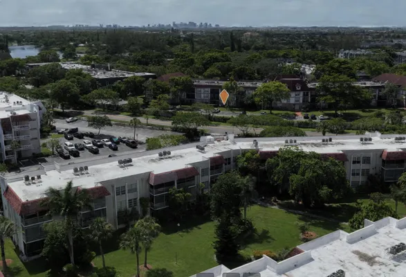 Property Slideshow image 3 of 16 | 3511 inverrary dr 208, Lauderhill, FL, 33319