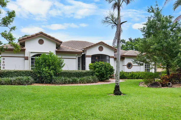 Property Slideshow image 3 of 67 | 9408 meadowood dr, Fort Pierce, FL, 34951
