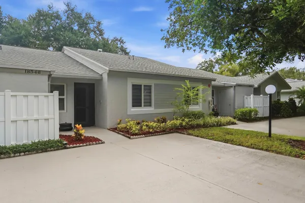 Property Slideshow image 3 of 29 | 18546 horizon ave 168, Boca Raton, FL, 33496