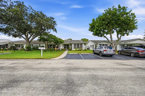 Property Slideshow image 3 of 26 | 8621 nw 10th st, Plantation, FL, 33322